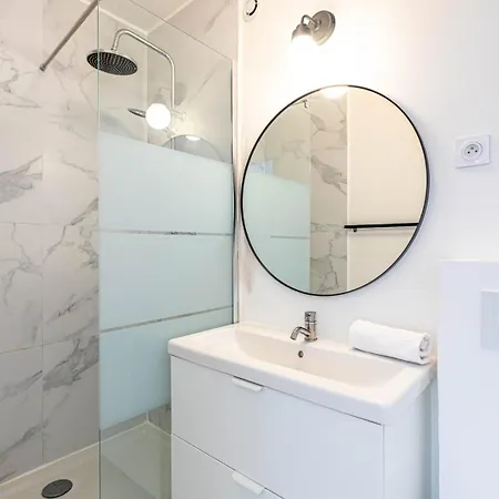 Guestready - Chic Parisian Nest Near The Metro