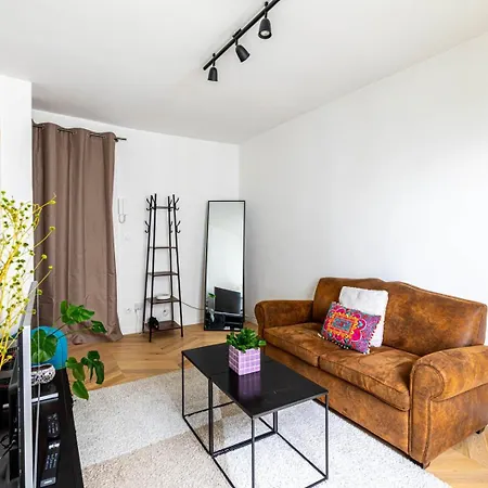 Guestready - Chic Parisian Nest Near The Metro Apartment Paris