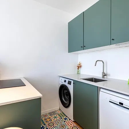 Apartment Guestready - Chic Parisian Nest Near The Metro
